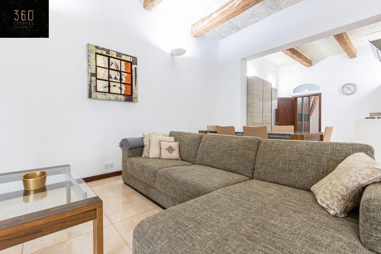 Seafront - Top Location, Top Floor With Wifi & Ac By 360 Estates La Valette Extérieur photo