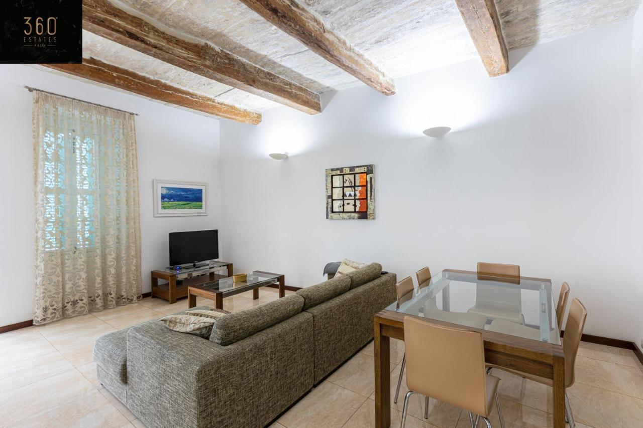 Seafront - Top Location, Top Floor With Wifi & Ac By 360 Estates La Valette Extérieur photo