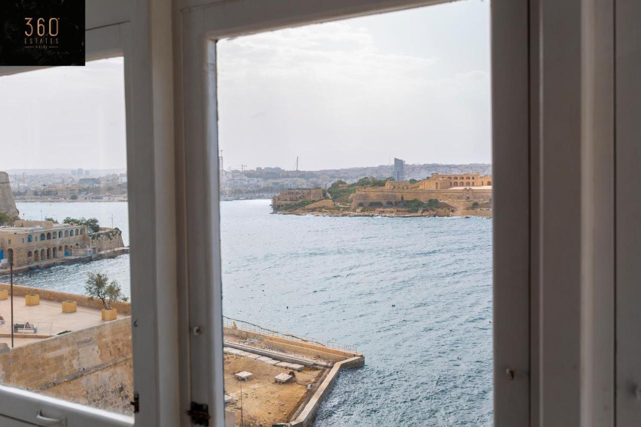 Seafront - Top Location, Top Floor With Wifi & Ac By 360 Estates La Valette Extérieur photo