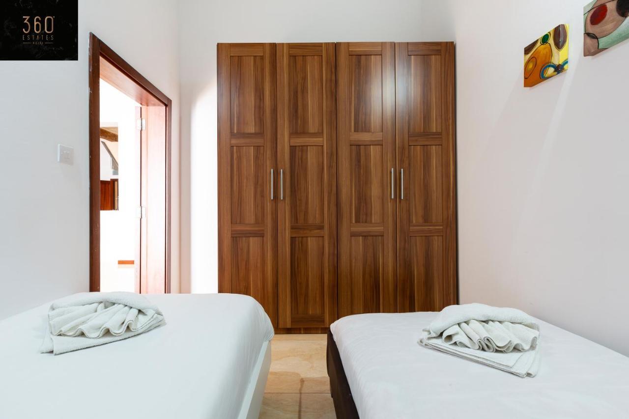 Seafront - Top Location, Top Floor With Wifi & Ac By 360 Estates La Valette Extérieur photo